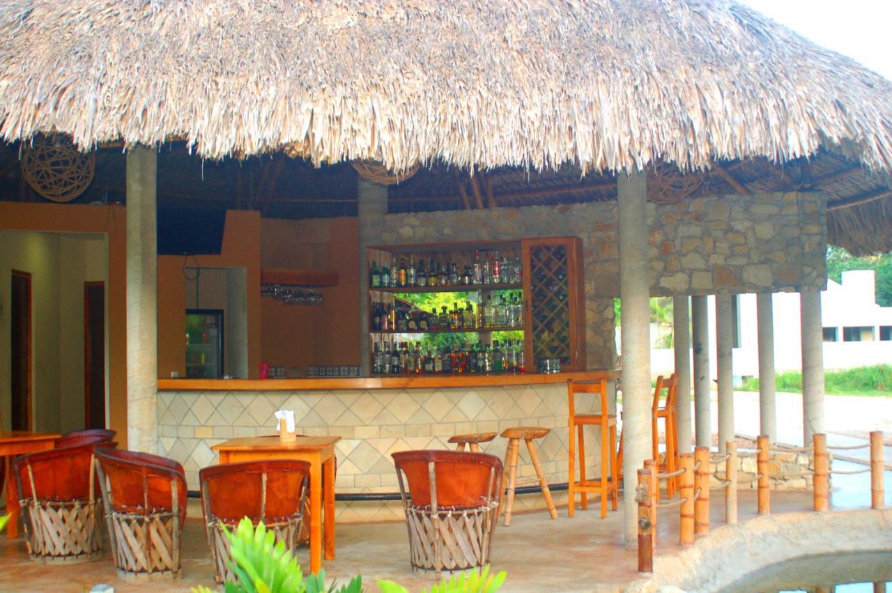 Axkan Palenque, Shows En Vivo & Gastronomia Mar Y Tierra & Travel Agency מראה חיצוני תמונה