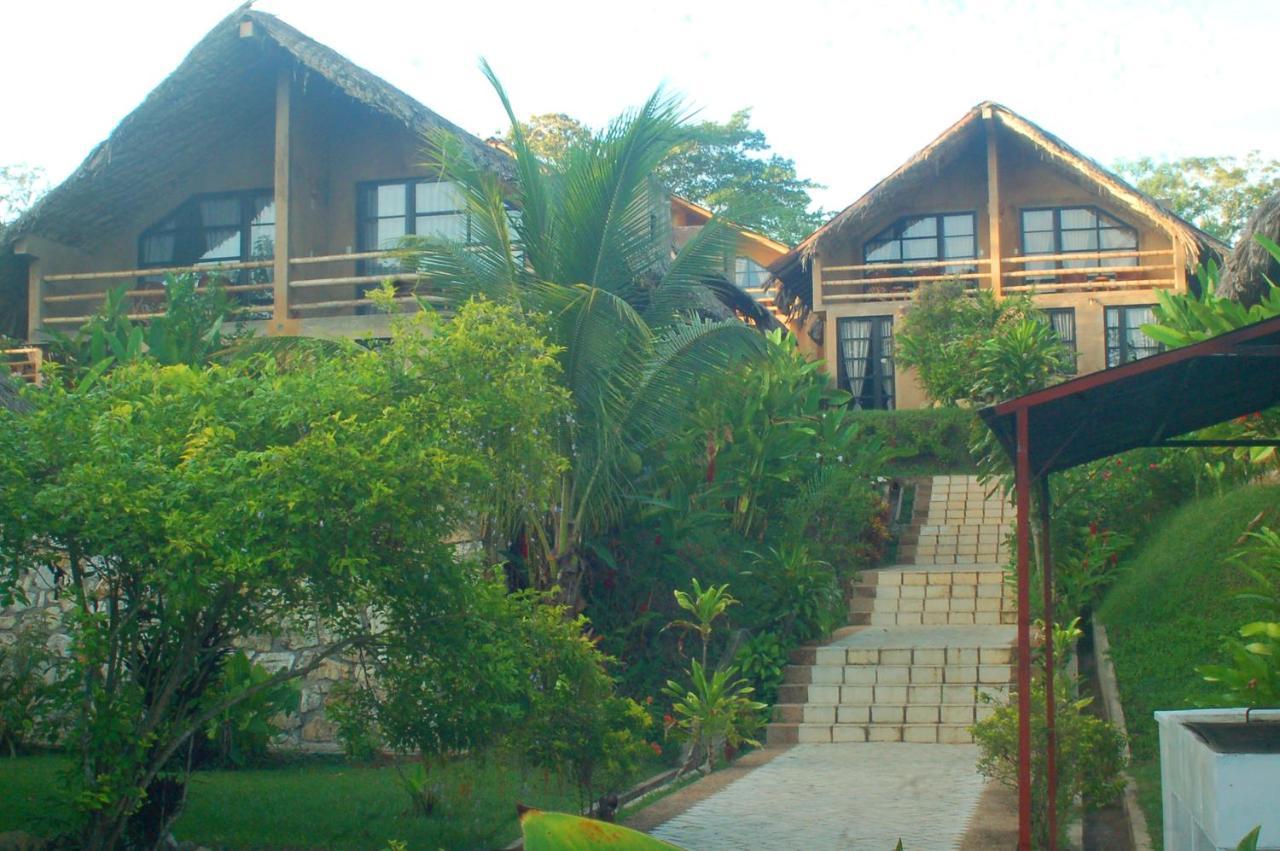 Axkan Palenque, Shows En Vivo & Gastronomia Mar Y Tierra & Travel Agency מראה חיצוני תמונה