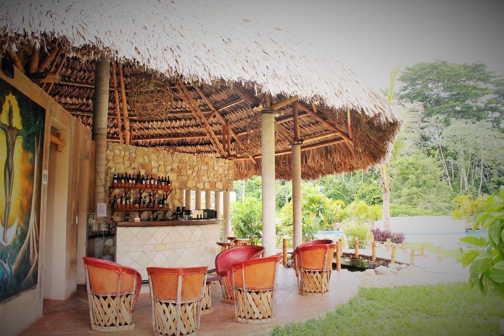 Axkan Palenque, Shows En Vivo & Gastronomia Mar Y Tierra & Travel Agency מראה חיצוני תמונה