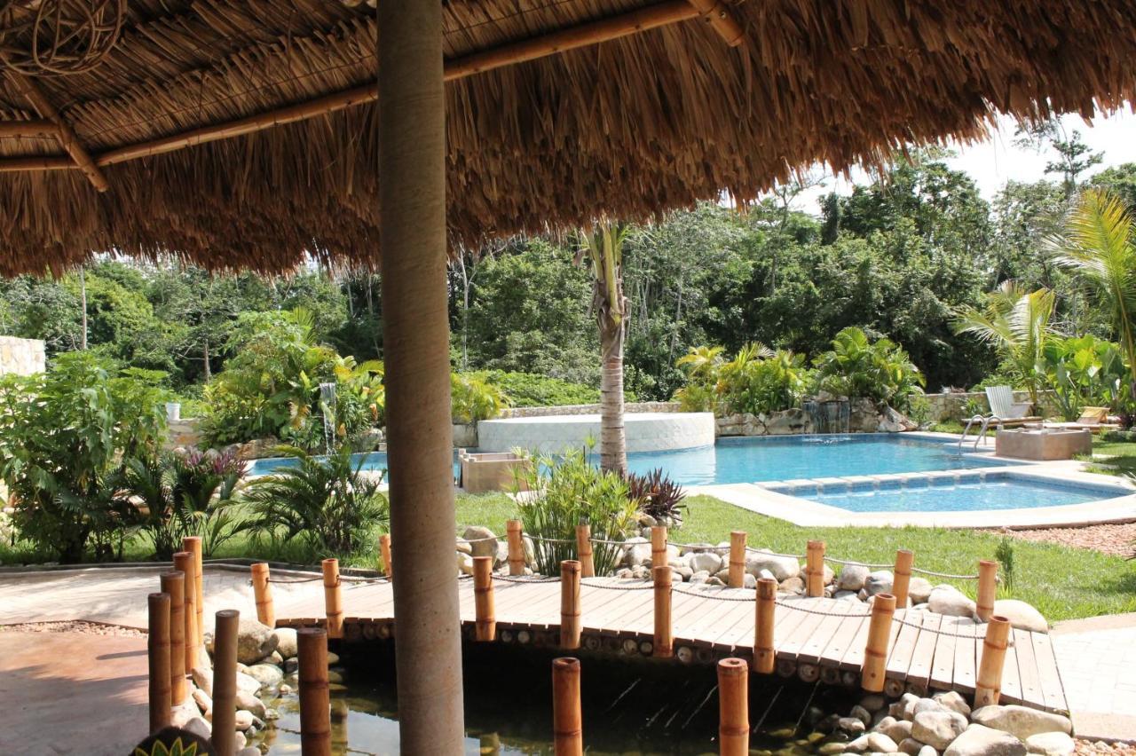 Axkan Palenque, Shows En Vivo & Gastronomia Mar Y Tierra & Travel Agency מראה חיצוני תמונה